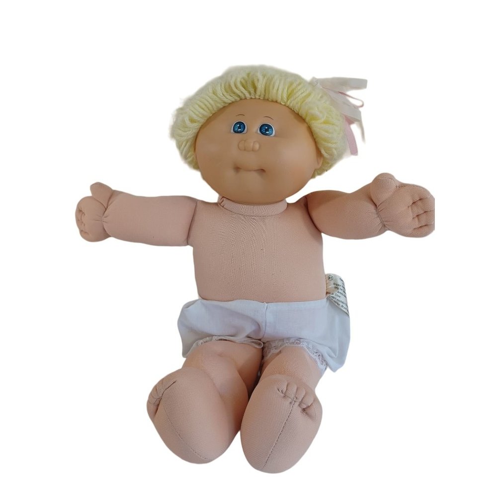 Vtg Cabbage Patch Doll  1978-1982 Coleco Signed Bottom Hong Kong 16"